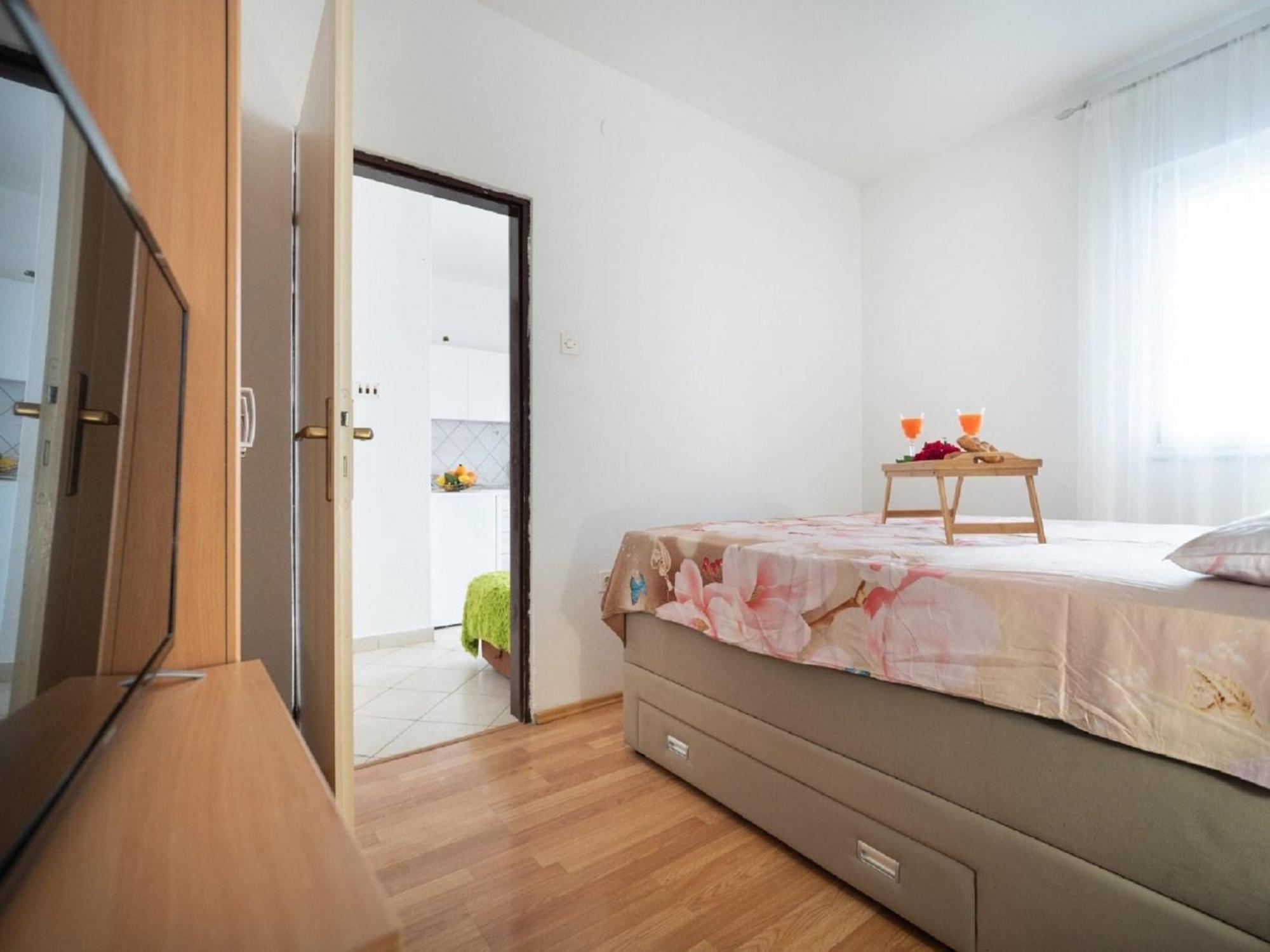 Apartments Milic - One Bedroom Apartment With Sea View And Terrace Gornji Karin Eksteriør billede